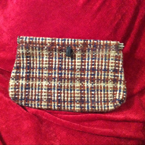 Handbags - Vintage yarn lined spring closed clutch purse bag